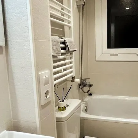 Lux 3-bedroom In The Center *